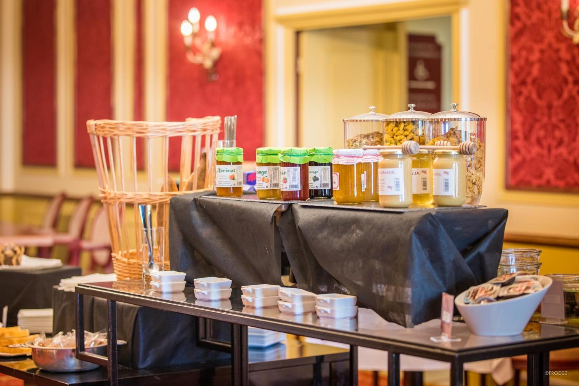 Mercure Moulins Centre Hotel De Paris Экстерьер фото