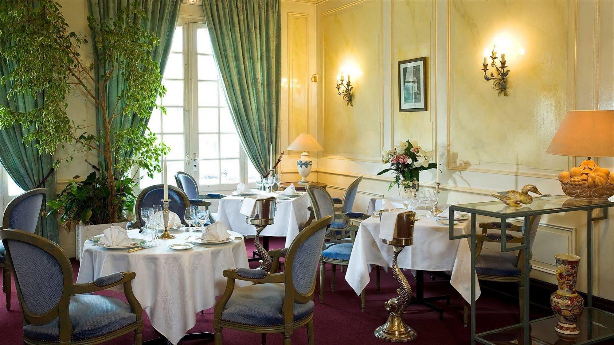 Mercure Moulins Centre Hotel De Paris Экстерьер фото