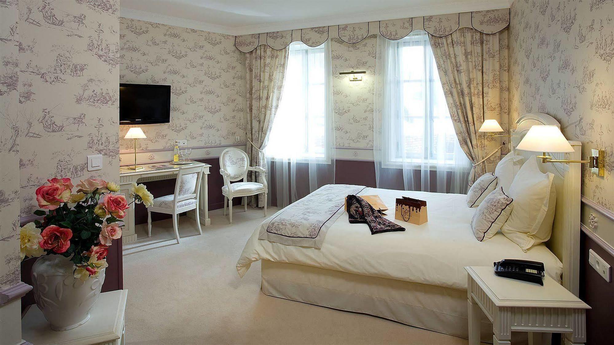 Mercure Moulins Centre Hotel De Paris Экстерьер фото